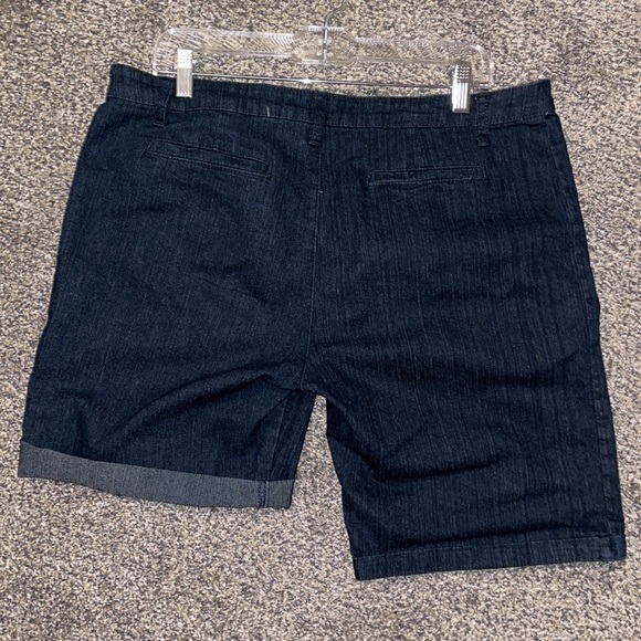 Long or Cuffed Jean Shorts - Picture 4 of 4
